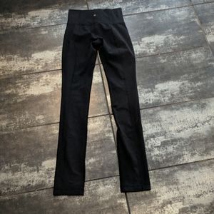 ☀️2/$40 High waisted straight leg black leggings